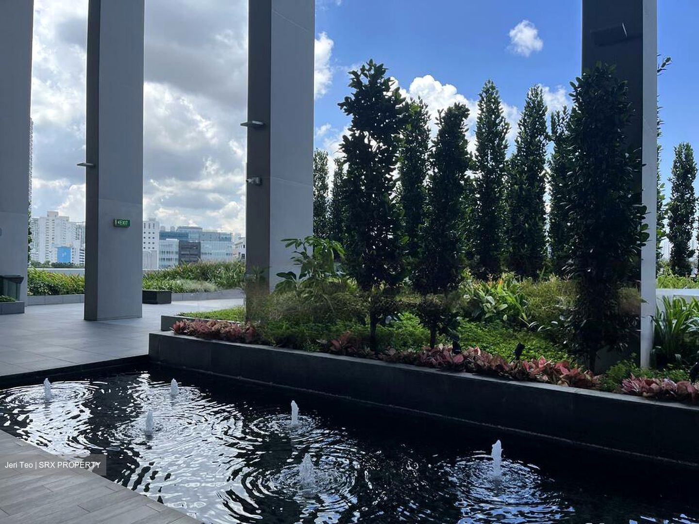 Arc 380 (D8), Office #454174901